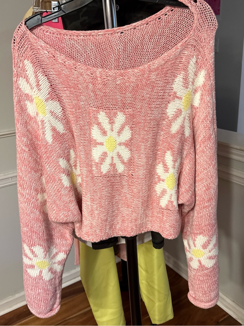 Storia Pink Daisy Off-the-Shoulder Knit Sweater and Matching Shorts